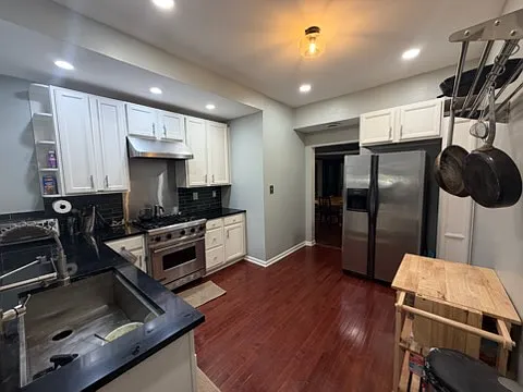 2429 N California Ave #1 — Photo 11