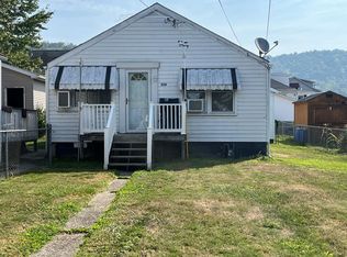 228 Mulberry Ave, Moundsville, WV 26041