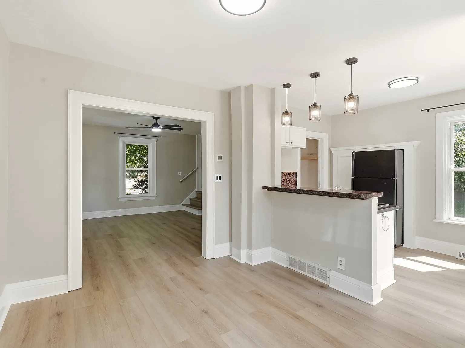 2 bed, 850 sqft, $1,750 — Photo 4