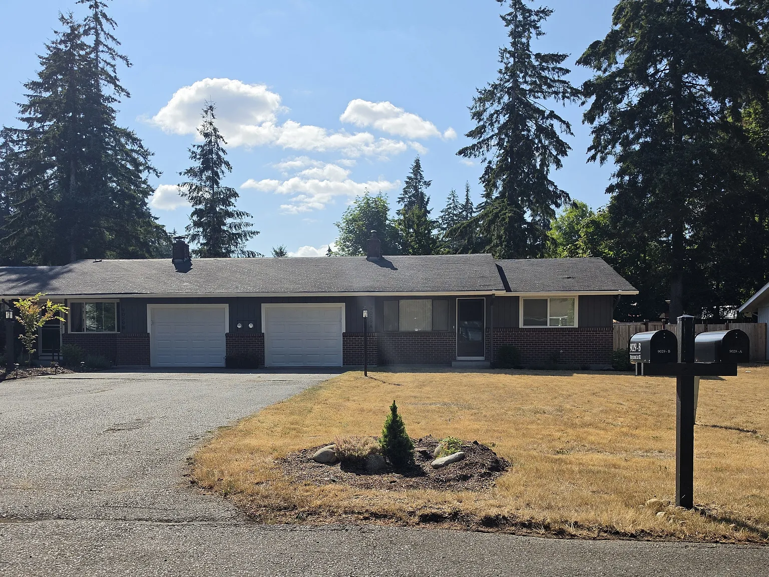 2 bed, 975 sqft, $1,875 — Photo 1