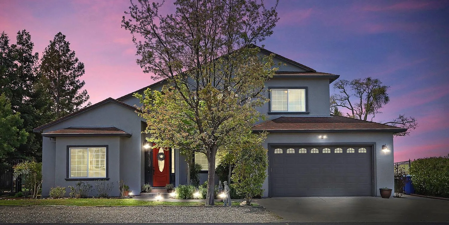 30 Cormorant Dr photo 1