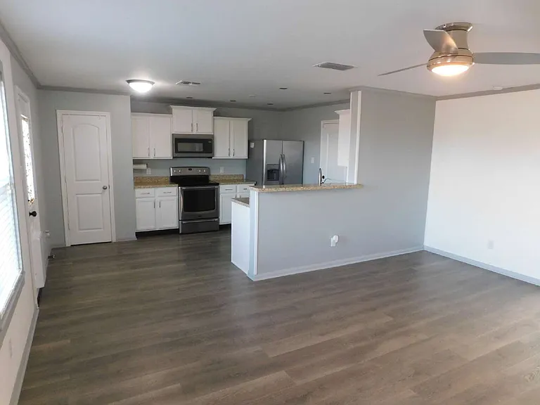 6131 Southern Vis — Photo 3