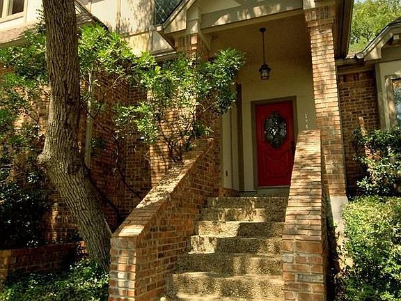 3rd image of 10405 Lockerbie Dr