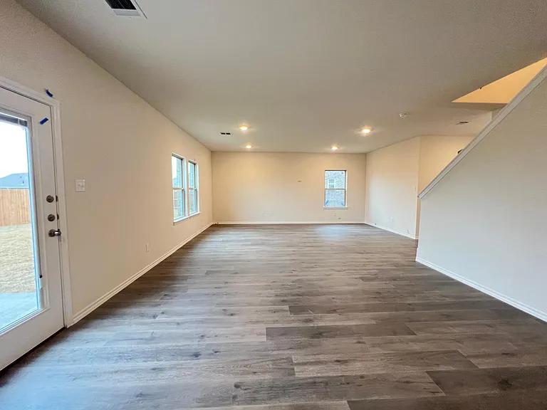 329 Sage St — Photo 8