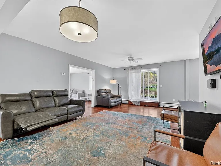 155 Roselawn Rd — Photo 14