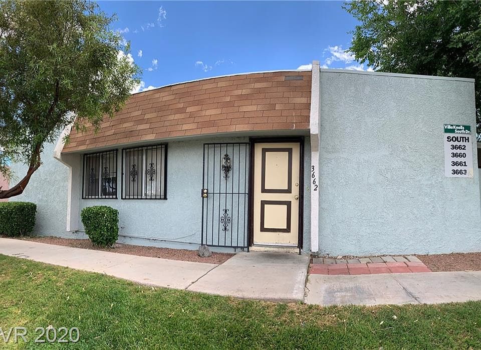 1st image of 3662 Villa Knolls South Dr