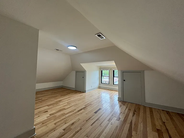 Fun & generous top floor 3rd bedroom!