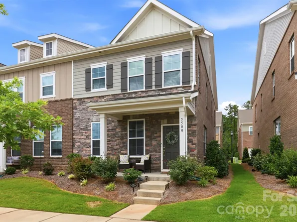 5500 Kinsbridge Dr, Mint Hill, NC 28227