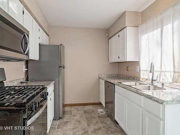 4th image of 628 Ponderosa Dr