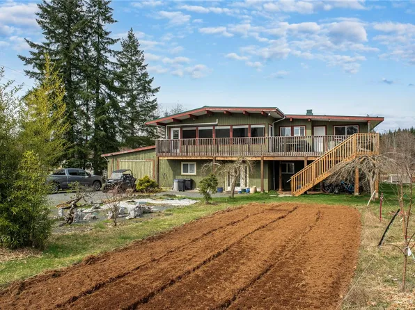 4010 Deerfield Rd, Strathcona, BC V9H 1B2