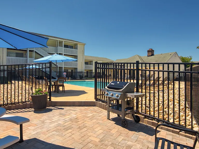 Aria Apartment Homes — Photo 11