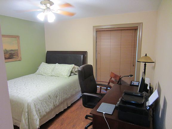 Guest Bedroom / Office