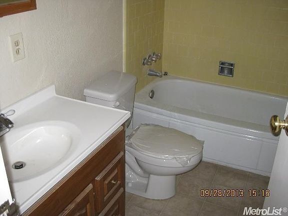 5th image of 500 Wales Dr