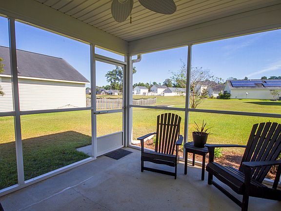 3rd image of 202 Savannah River Dr