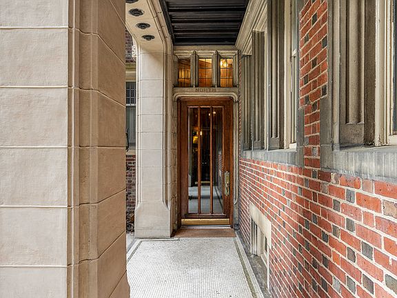 4th image of 10 Dana St APT 309