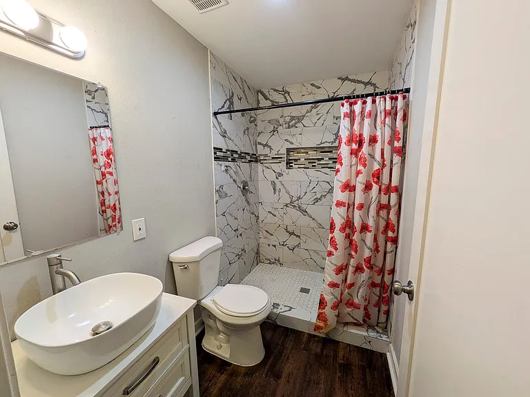 460 Belvedere Dr — Photo 13