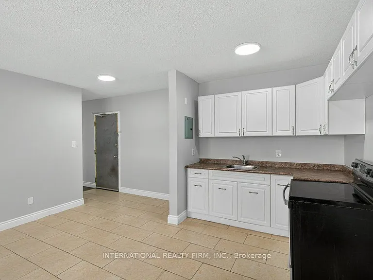 295 Melvin Ave #303 — Photo 11