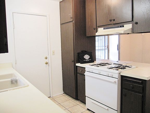 5th image of 5222 Olvera Ave