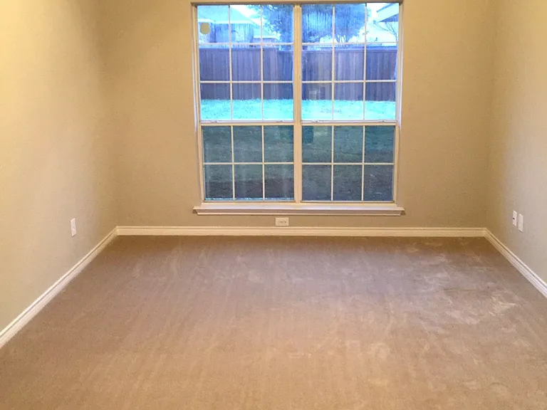 9820 Williford Trl — Photo 10