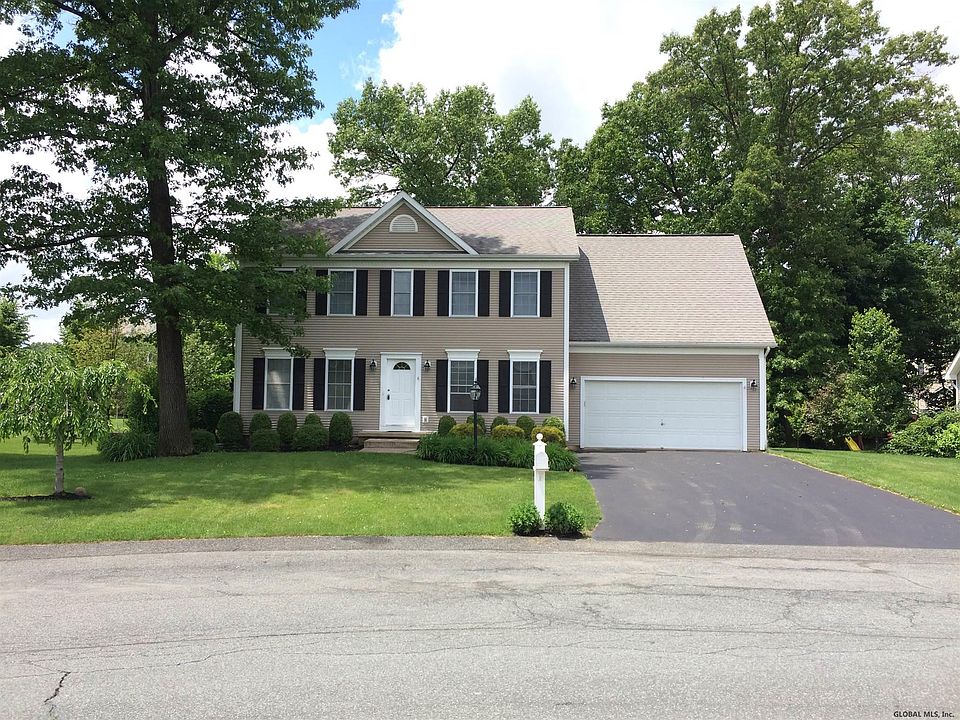 1st image of 4 Northgate Ct