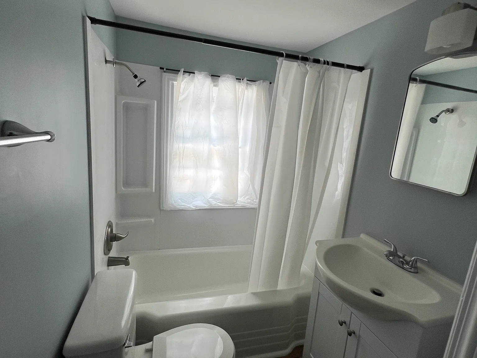 1431 Trinity Rd — Photo 3