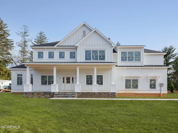 11 Clifford Graves Court, Red Bank, NJ 07701