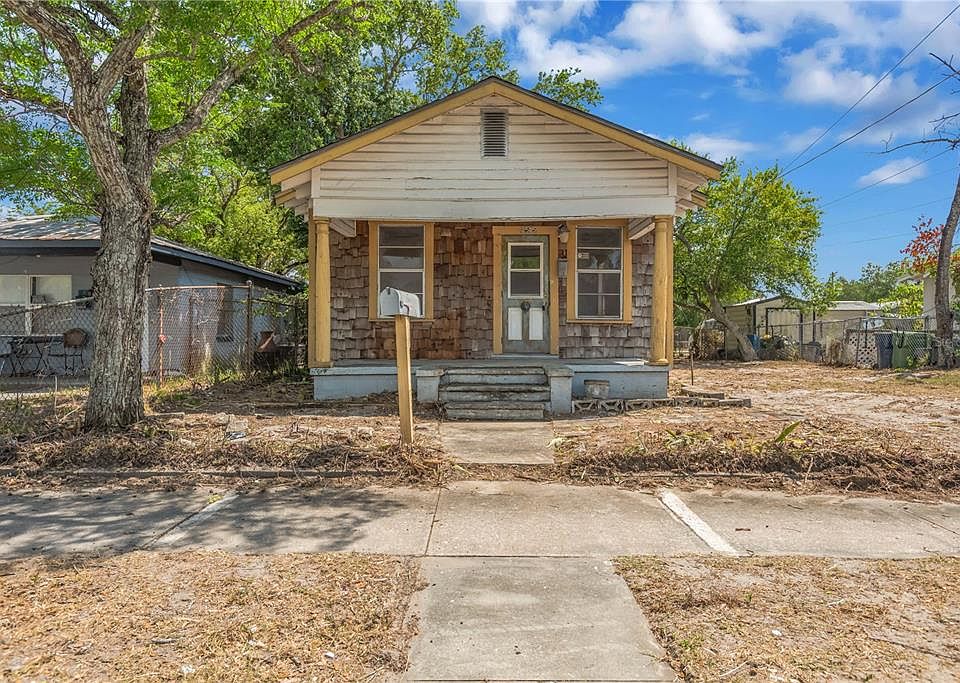 1st image of 2505 E 17th Ave