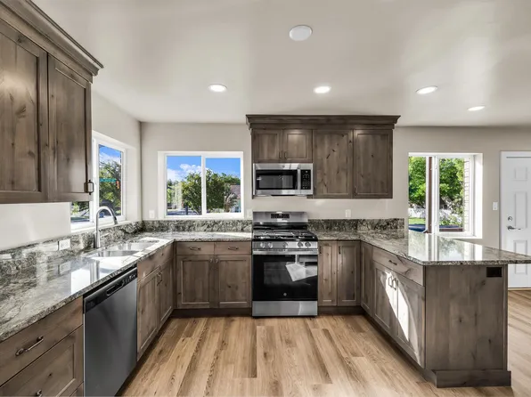 96 S 200th St E, Saint George, UT 84770