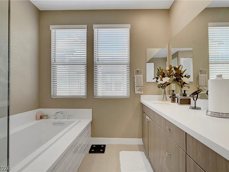 11401 Gravitation Dr — Photo 34