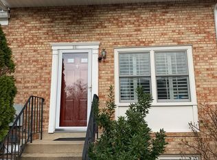 98B N Bedford St, Arlington, VA 22201