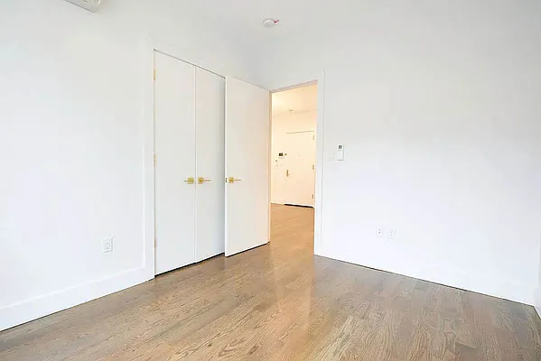 Rented by Artur Gutman, LREB | media 4