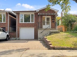 15 Thistlewaite Cres, Toronto, ON M1S3Y8