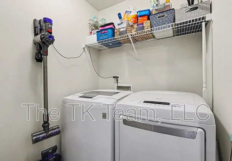 3835 Willow Green Pl #1 — Photo 23