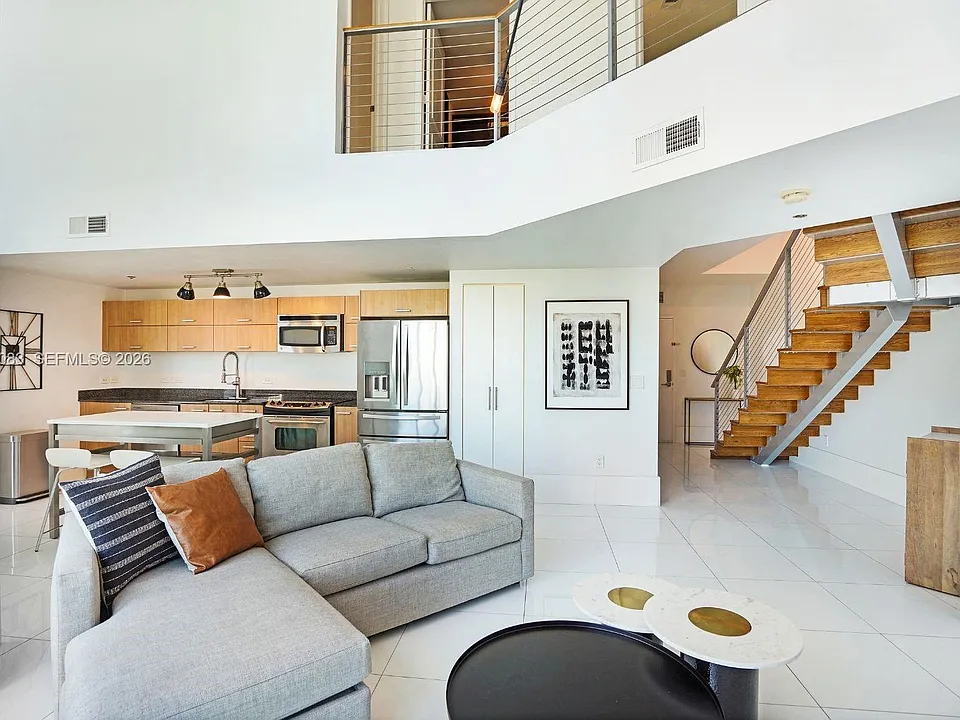 350 S Miami Ave #713