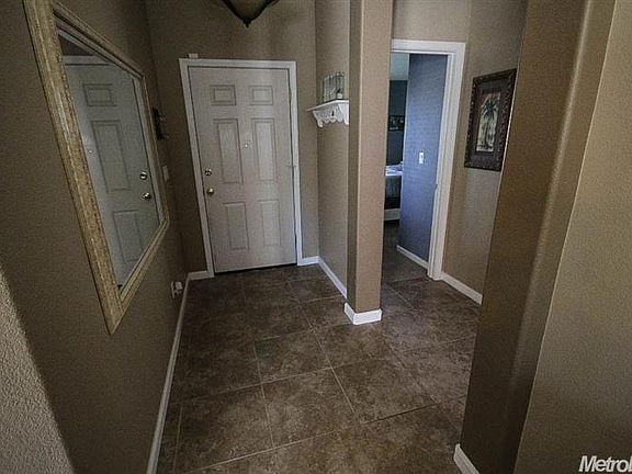 4th image of 157 Mike Gartrell Cir