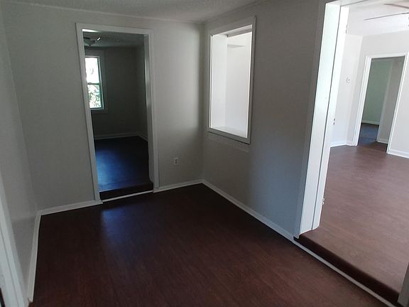 3rd image of 3471 Brookhaven Dr
