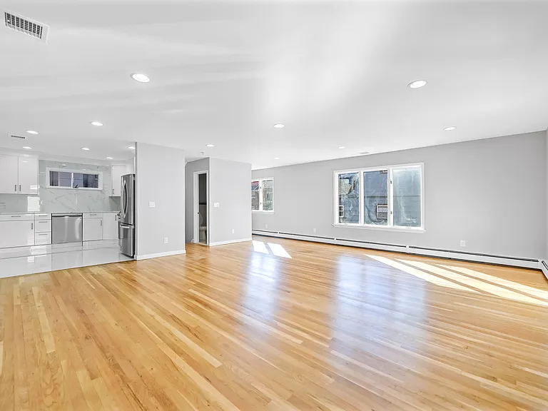 456 Jane St #B — Photo 9