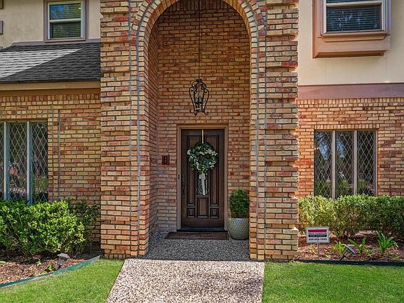 3rd image of 16267 Salmon Ln