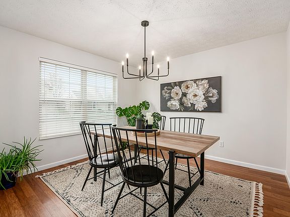 3rd image of 395 Streamwater Dr