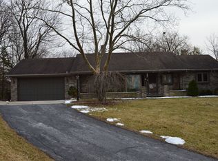 109 Holly Ln, Perrysburg, OH 43551