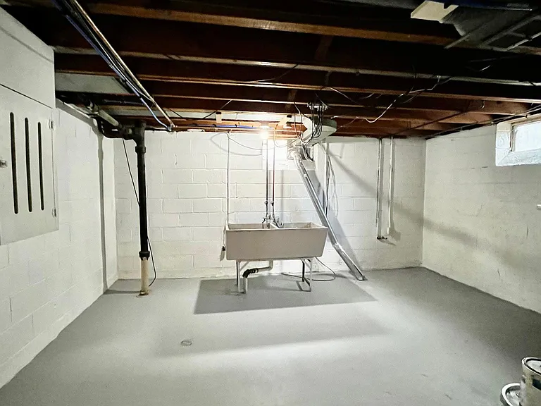24091 Dante St — Photo 21