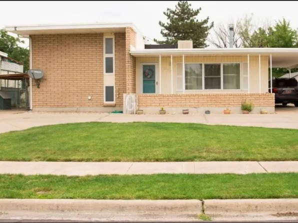 1858 W Cliff Pl, Layton, UT 84041