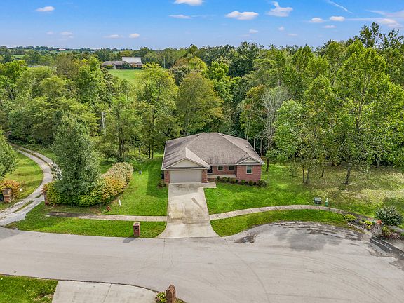 3rd image of 412 Lewis Dr
