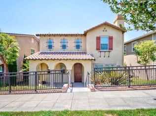 1329 N Crape Myrtle Dr, Azusa, CA 91702
