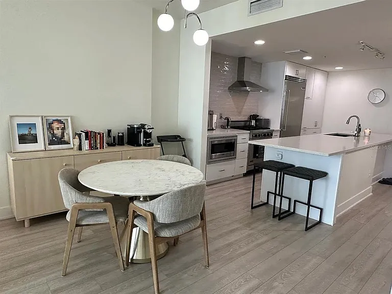 1208 E Kennedy Blvd #515 — Photo 9
