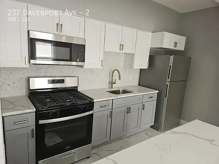237 Davenport Ave #2 — Photo 4
