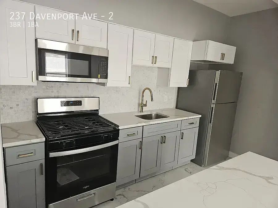 1st image of 237 Davenport Ave #1