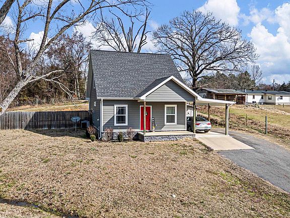 3rd image of 561 Butterfield Stagecoach Byp