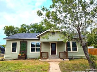 911 Florida St, San Antonio, TX 78210