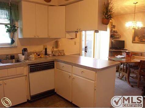 Kitchen w/ Tons of Storage